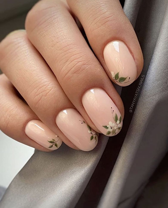 Naturalny manicure na wiosnę