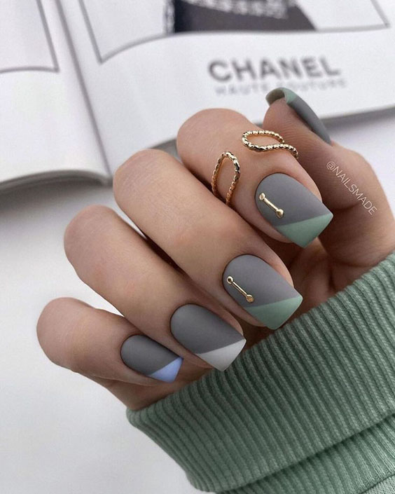 Szare paznokcie z wzorkami