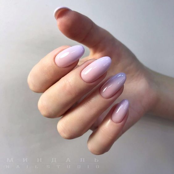 Paznokcie z delikatnym ombre