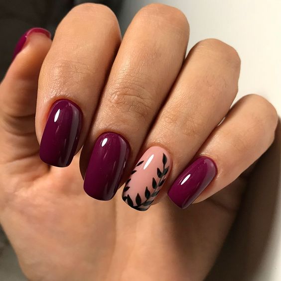 Bordowy jesienny manicure