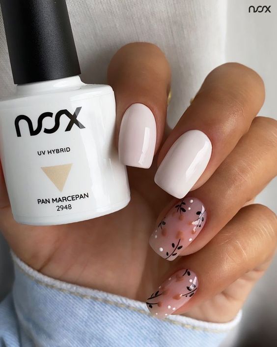 Jesienne paznokcie w kolorze białym