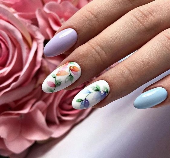 Pastelowy wiosenny manicure