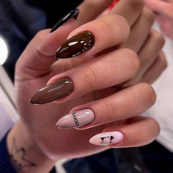 Paznokcie w kolorze brązowym