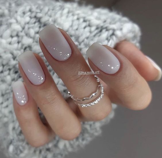 Modne paznokcie ślubne