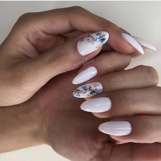 Wiosenne paznokcie w kolorze białym