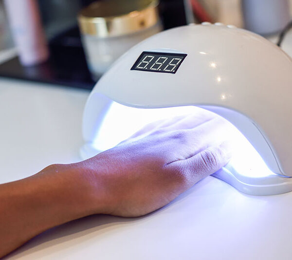 Ranking lamp do paznokci – TOP 10 lamp do hybryd